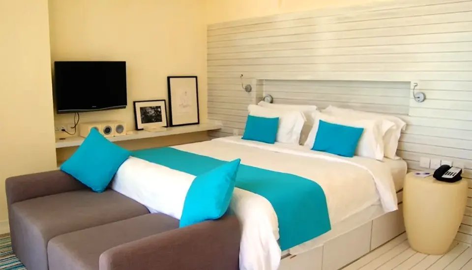 هتل هالیدی این ریزورت کاندوما مالدیو